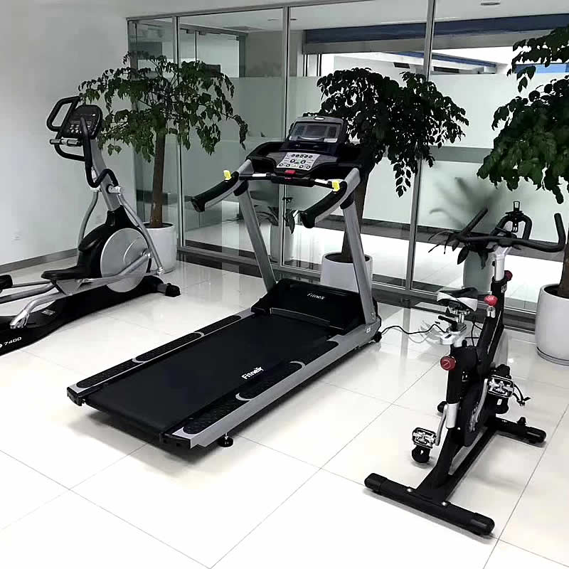 史帝飞跑步机 T70 健身房商业跑步机