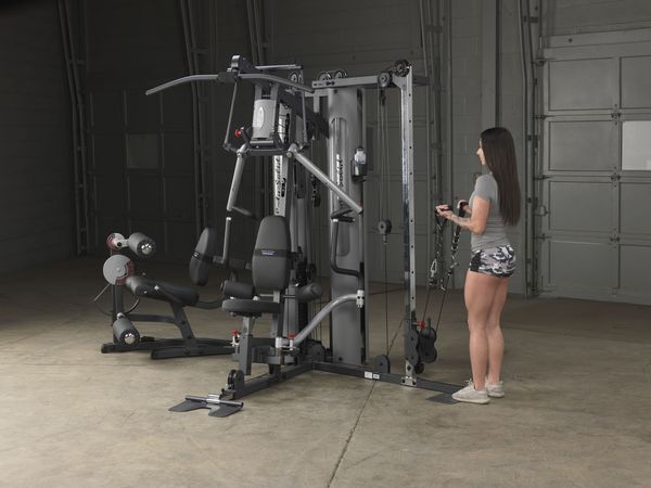 Body-Solid G10B 综合训练器