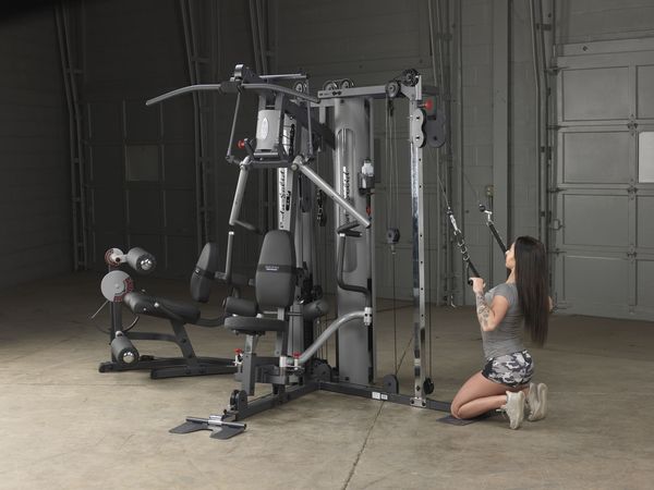 Body-Solid G10B 综合训练器